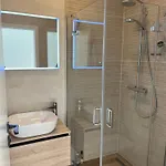 Marina Vista Escape, Lux Seaview 3 Bedrooms Penthouse