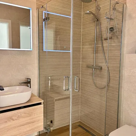Apartmán Marina Vista Escape, Lux Seaview 3 Bedrooms Penthouse