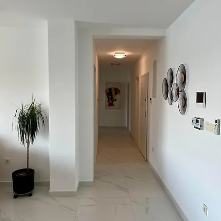 Marina Vista Escape, Lux Seaview 3 Bedrooms Penthouse Apartmán