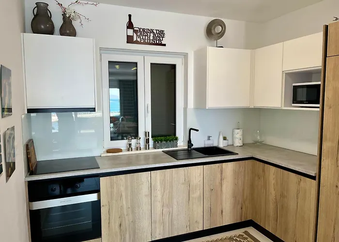 Marina Vista Escape, Lux Seaview 3 Bedrooms Penthouse アパート